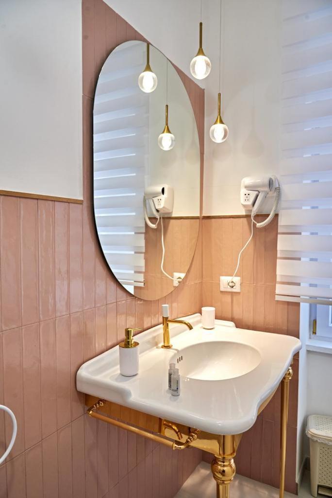 Bed and Breakfast Le Isole Di Madama Gaeta Esterno foto