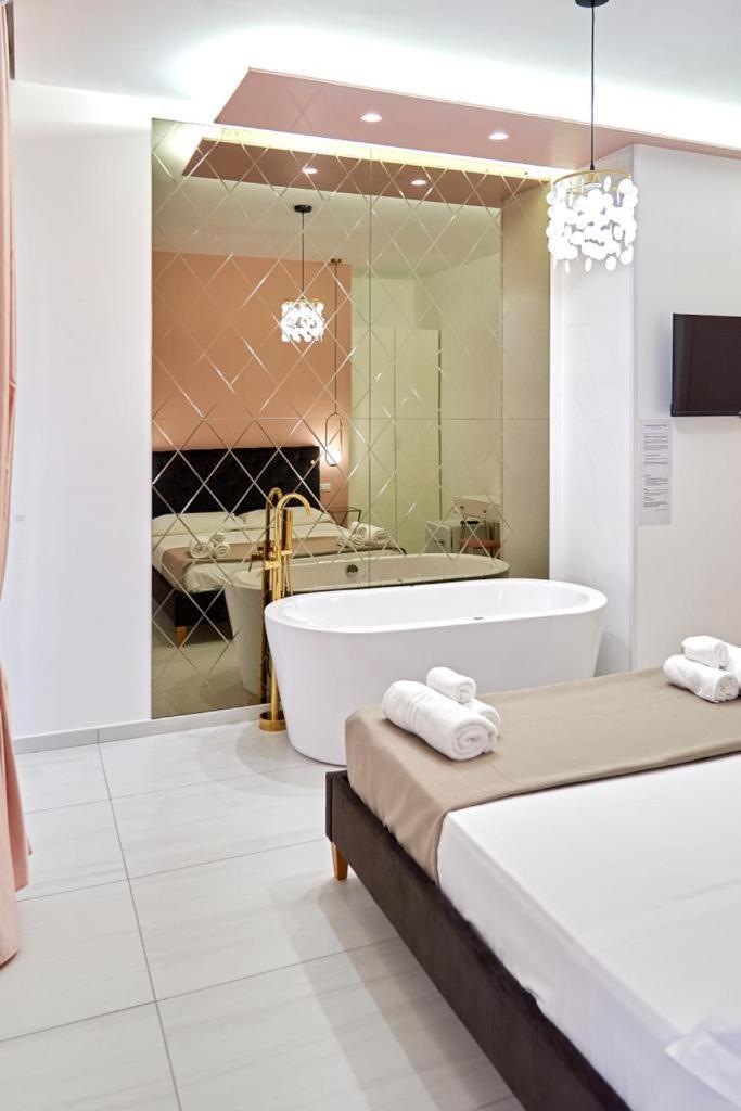 Bed and Breakfast Le Isole Di Madama Gaeta Esterno foto