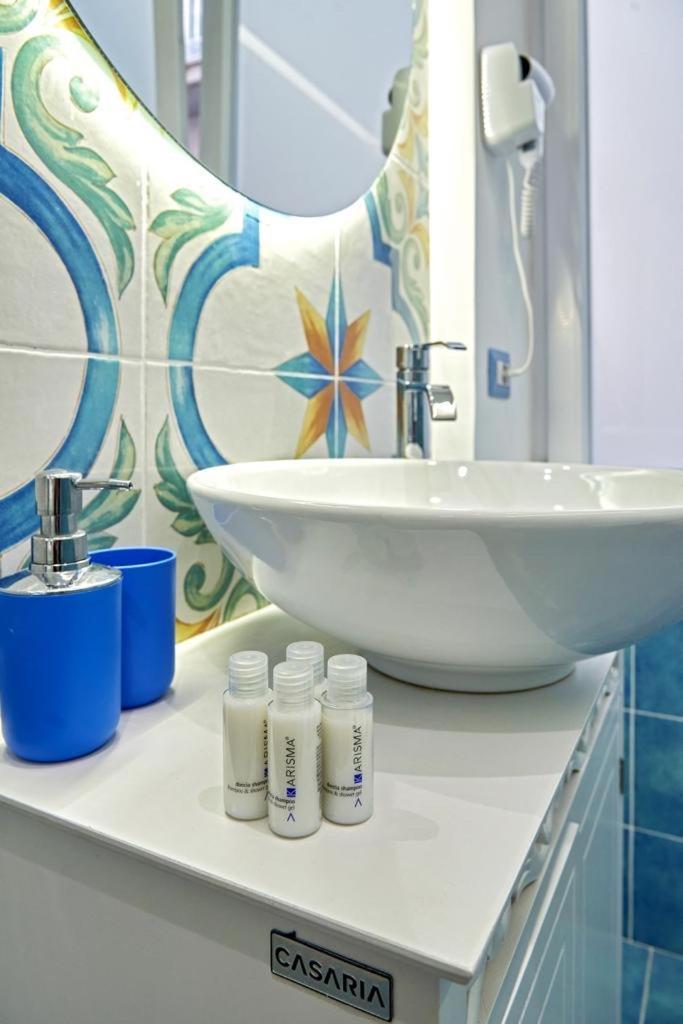 Bed and Breakfast Le Isole Di Madama Gaeta Esterno foto