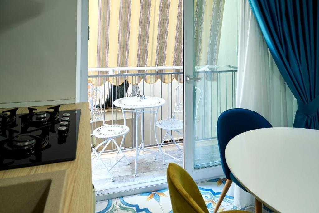 Bed and Breakfast Le Isole Di Madama Gaeta Esterno foto